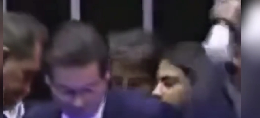 Vídeo registra agressão de deputada do PT a parlamentar do PL na Câmara; veja