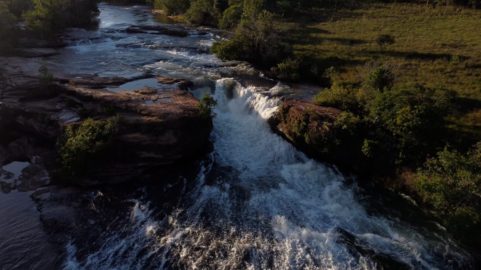 Boletim aponta Cachoeira da Mulata e Rio Tenente Amaral como seguras para banho em MT