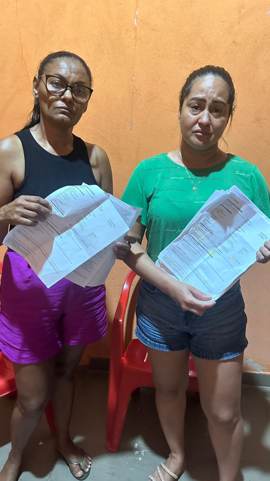Paciente entubado luta pela vida à espera de vaga em UTI