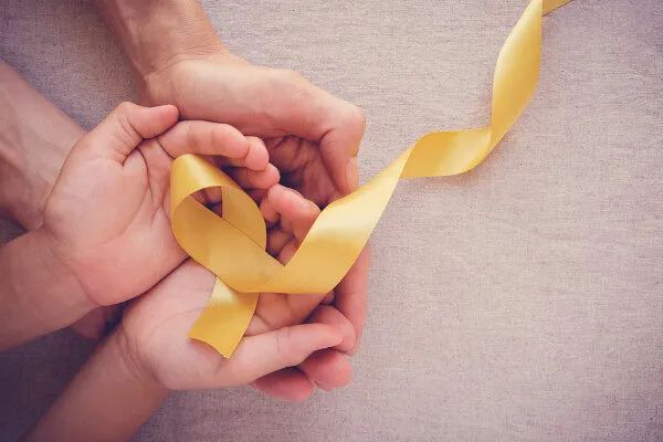 Setembro Amarelo reforça necessidade de falar sobre depressão pós-parto e saúde mental de crianças e adolescentes