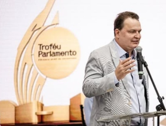 Deputado Max Russi destaca papel da imprensa no lançamento do Troféu Parlamento